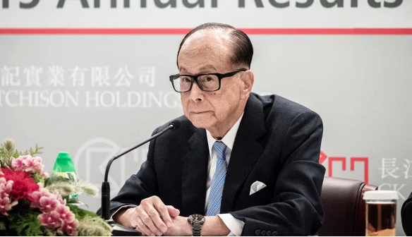 李嘉诚犯了什么错