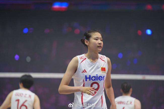 国际排联盛赞中国女排天才少女 ：巨星正在诞生